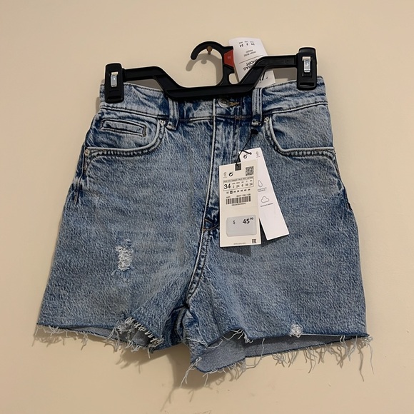 Zara Pants - Zara Shorts Jeans Denim Blue Distressed Women Shorts jeans size 2 NEW